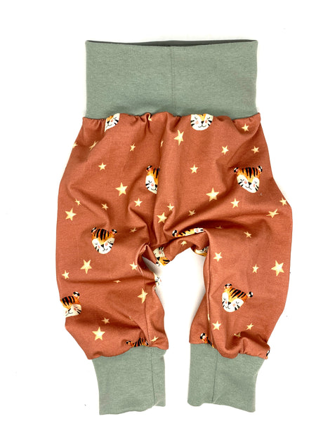 Babyhose gross